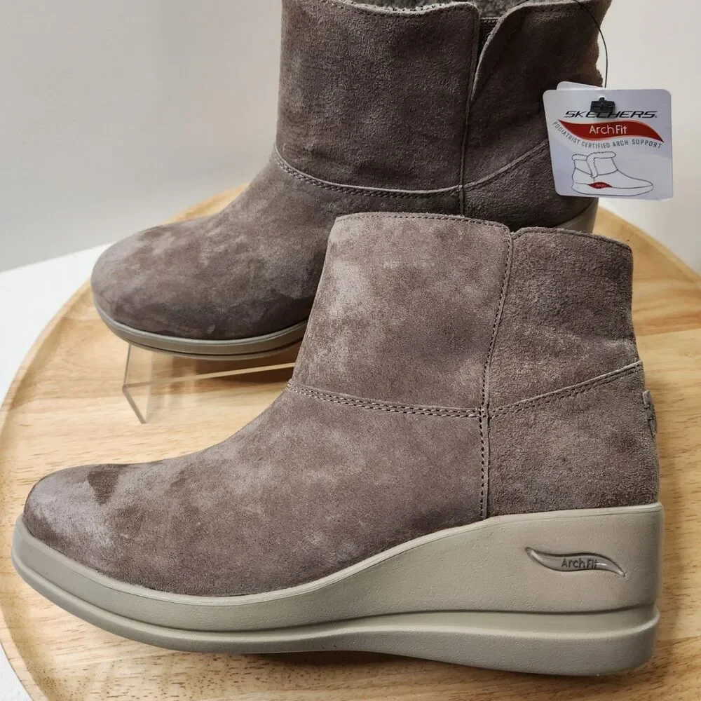 Skechers On‑the‑Go Arch Fit Lined Wedge Booties Women’s 9.5 Dark Taupe